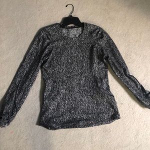 Lululemon size 8 shirt